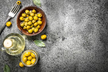 Salamura Zeytin zeytinyağı ile.