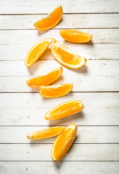 Fatias frescas de laranjas . — Fotografia de Stock