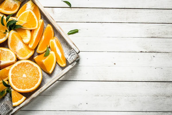 Fresh oranges in a box. — Stock Photo, Image