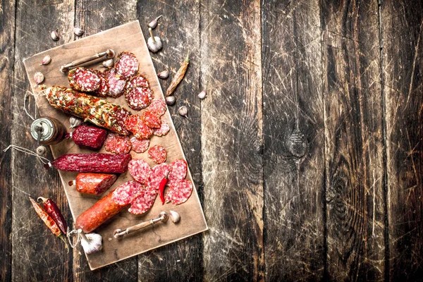 Kurullarında Salam çeşitleri.