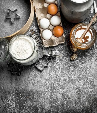 Fırın arka plan. Taze malzemeler hamur yapmak için.