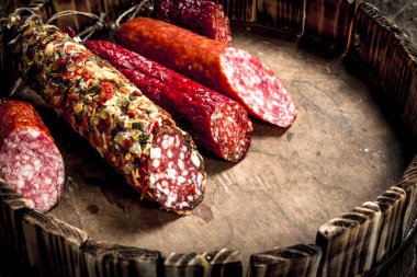 Kurullarında Salam çeşitleri.