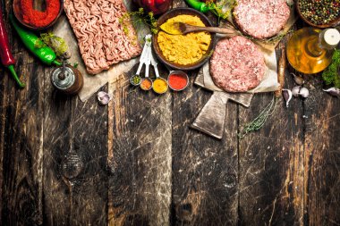 Ham burger baharat ve otlar.