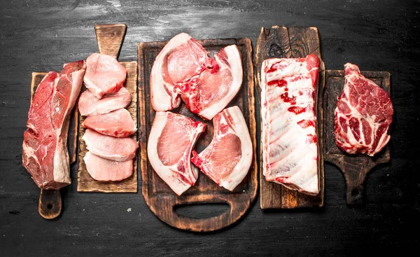 Diferentes Tipos Carne Porco Crua Carne Bovina Quadro Negro Fotos De Bancos De Imagens