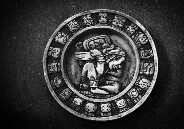 Carved Mayan calendar — Stock Photo, Image