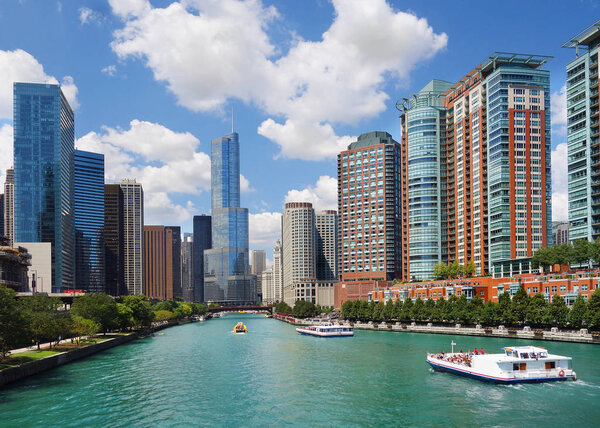 View of downtown Chicago and the Chicago River