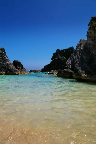 Sandy Bermuda cove — Stock Photo, Image