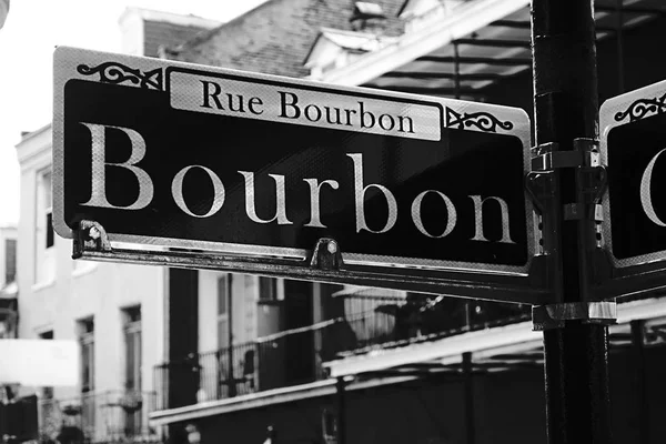 Bourbon Street, Nova Orleães — Fotografia de Stock