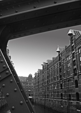 Siyah ve beyaz depolar