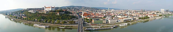 Bratislava Slovakia panorama — Stockfoto