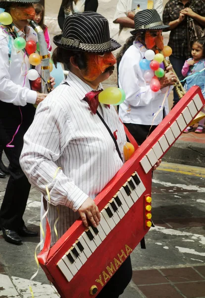 CUENCA, ECUADOR - 2-12-2015: People celebrate in the annual Carn — Stock Photo, Image