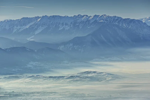 Piatra craiului nationalpark, rumänien — Stockfoto