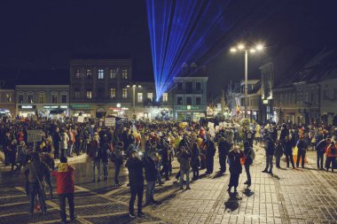 Tartışmalı yasa, Brasov, Romanya karşı protestolar