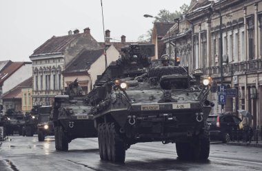 Brasov, Romanya ile Amerikan askeri konvoy pass