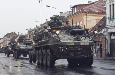 Brasov, Romanya ile Amerikan askeri konvoy pass