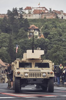 Brasov, Romanya ile Amerikan askeri konvoy pass
