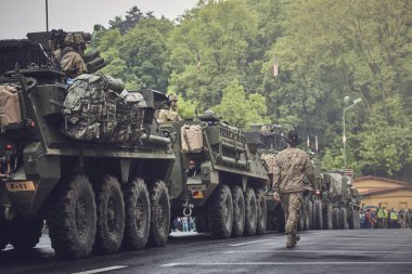 Brasov, Romanya ile Amerikan askeri konvoy pass