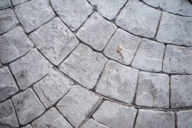 Eski vintage kaba tuğla geçit (patika, kaldırım) sokak arka plan veya doku - inşaat kavramı.