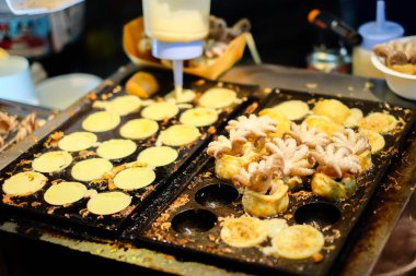 Un siyah soba üzerinde 