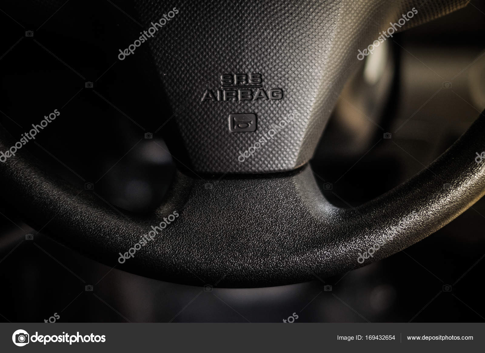 SRS airbag (Supplemental Restraint System airbag) SRS airbag (Supplemental Restraint System airbag)