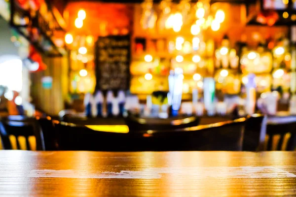 Bancone Bar Interno Con Luce Arancione Primo Piano Legno Concetto — Foto Stock