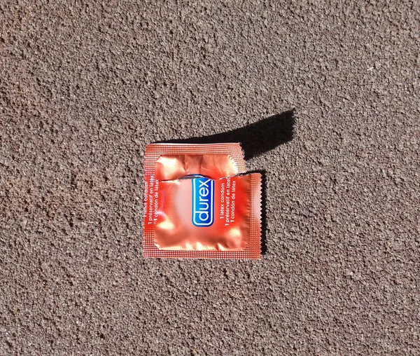 London Inggris Circa May 2016 Paket Kondom Durex Dibuang Setelah — Stok Foto