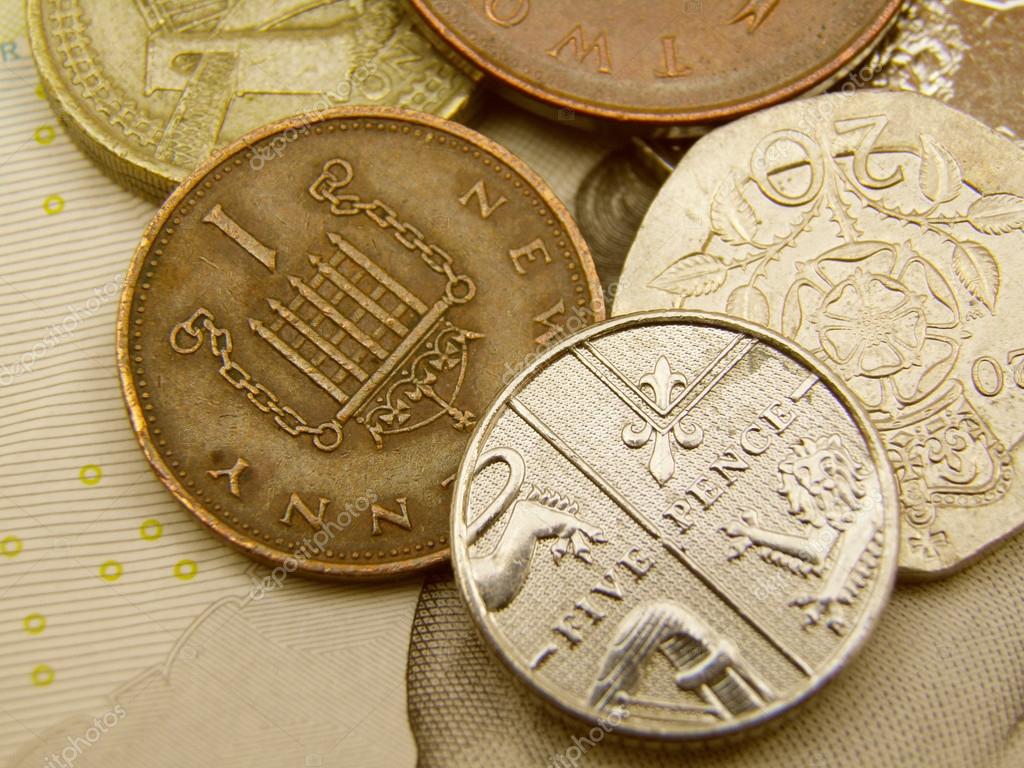 英国スターリング ポンド通貨紙幣と硬貨 ストックエディトリアル用写真 C Route66
