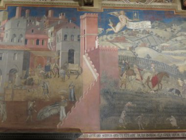 Siena, İtalya - yaklaşık Aralık 2014: Ambrogio Lorenzetti'yi 1285-1348, alegori iyi hükümet: iyi hükümet şehir hayatı, 1338 1340 üzerinde etkileri,