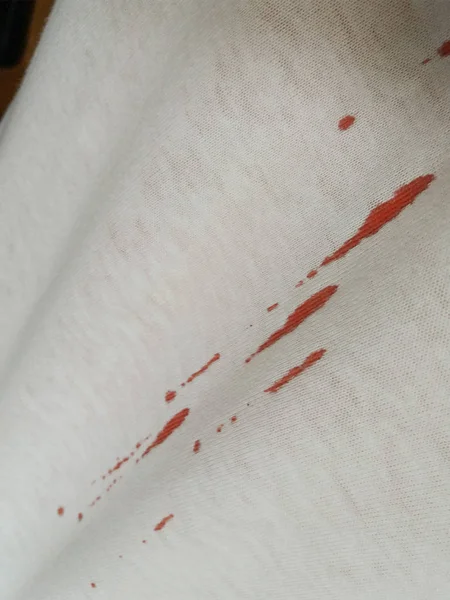 Sábana Tela Blanca Con Manchas Sangre Sobre Ella — Foto de Stock