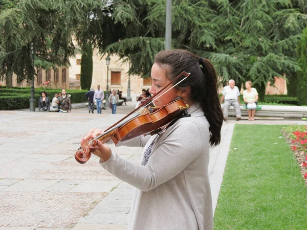 Salamanca Espagne Circa Juin 2015 Violoniste Asiatique Sur Place Cathédrale — Photo