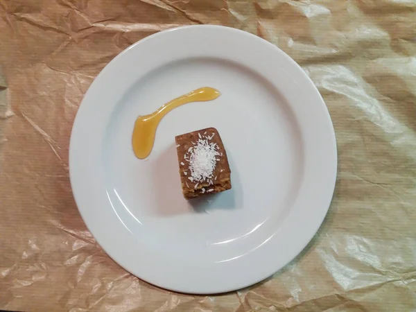 Datum Pasta Met Kokos Vlokken Honing Dessert Een Schotel — Stockfoto