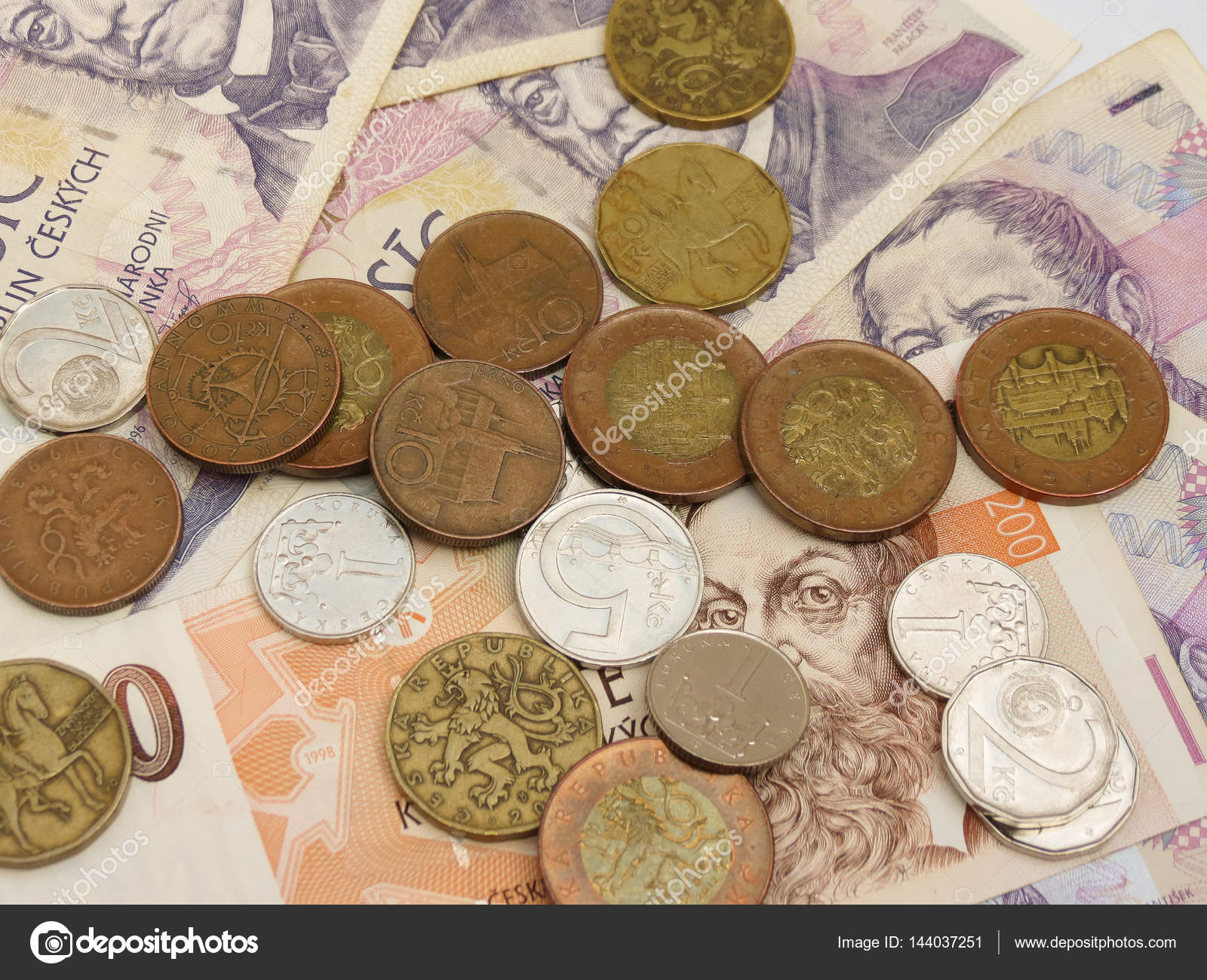 捷克共和国捷克克朗硬币和纸币货币——图库图片© route66 #144037251