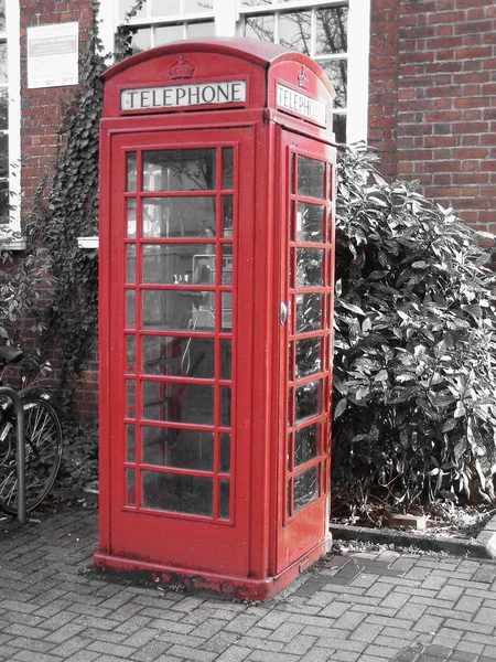 Червоний Телефонна Будка Оксфорд Англія Сполучене Королівство Контраст Чорно Білі — стокове фото