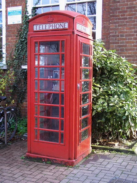 Red phone booth K6 (Oxford, England, United Kingdom)