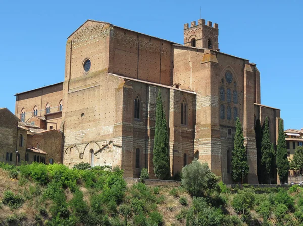 Середньовічні Готичної Церкви Сан Доменіко Сієна Італія — стокове фото