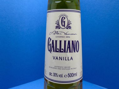 Galliano ot Likör şişesi