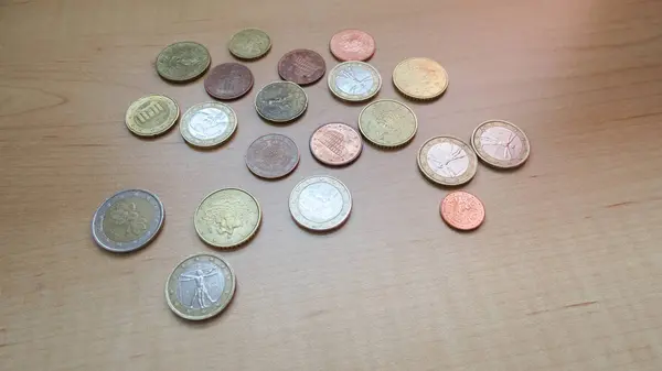 Монеты Евро Eur Валюта Европейского Союза — стоковое фото