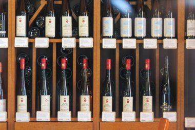 Şarap şişeleri Leipzig Satılık