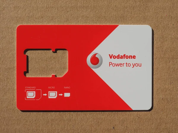 Ocak 2017 yaklaşık - Londra, İngiltere: Vodafone cep sim kartı - size güç