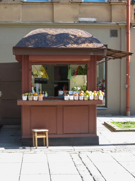 Kaunas Lithuania Circa April 2016 Fruit Vegetables Kiosk — Stock Photo, Image