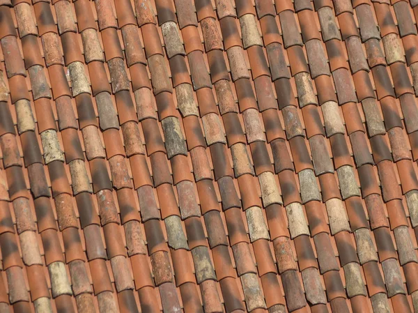 Rode bakstenen tegel dak textuur achtergrond — Stockfoto