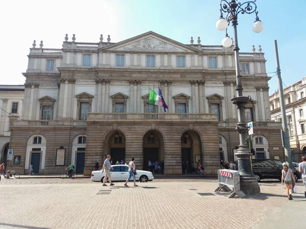 Milan, İtalya - Temmuz 2017 yaklaşık: Milan, Teatro alla Scala, Milano, İtalya