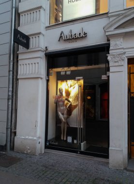 Aubade iç çamaşırı seti ve çorap