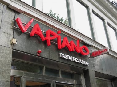 Goteburg, İsveç - yaklaşık Ağustos 2017: Vapiano makarna pizza bar logosu