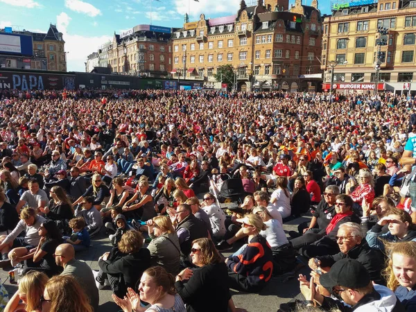 izlerken kadın Şampiyonası 2017 finali kalabalık
