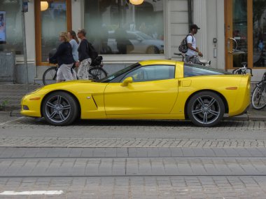 Goteburg sarı Chevrolet Corvette araba