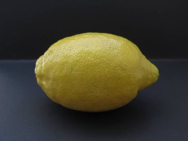 sarı limon (Citrus limon x) meyve vejetaryen yemek
