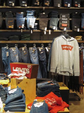 Goteburg, İsveç - yaklaşık Ağustos 2017: Levi s marka mağaza
