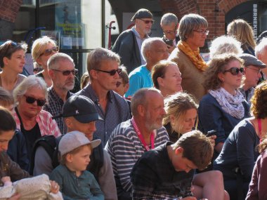 Helsingor, Danimarka - yaklaşık Ağustos 2017: tiyatro seyirci Helsingor