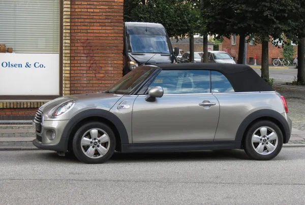 Oslo Noruega Circa Agosto 2017 Carro Cinza Prata Mini Cooper — Fotografia de Stock